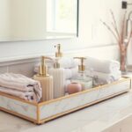 Taca dekoracyjna w łazience: jak łączyć organizację z estetyką i uniknąć typowych błędów