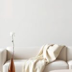 Minimalistyczne dekoracje do salonu: jak wybrać dodatki, które podkreślą prostotę i harmonię wnętrza